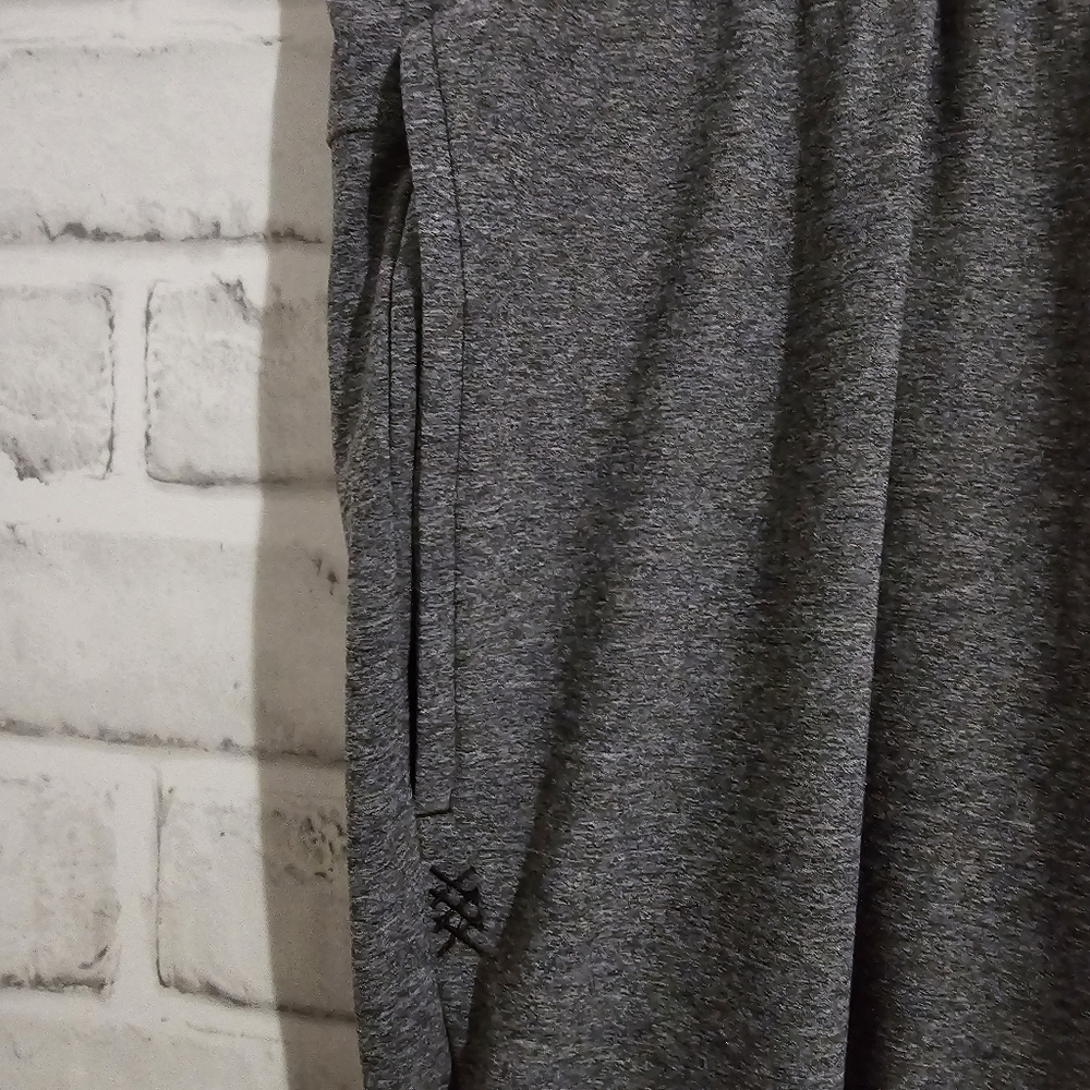 NEW Rhone Rein All Around Jogger Grey size XL - Picture 7 of 13